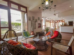 Lafala Hotel & Service Apartment - Tap to explore photos