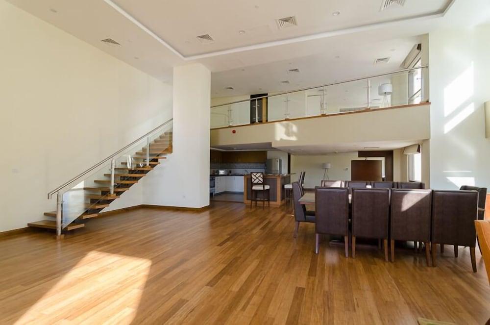 Roda Amwaj Suites Room Type - Duplex One Bedroom Apartment