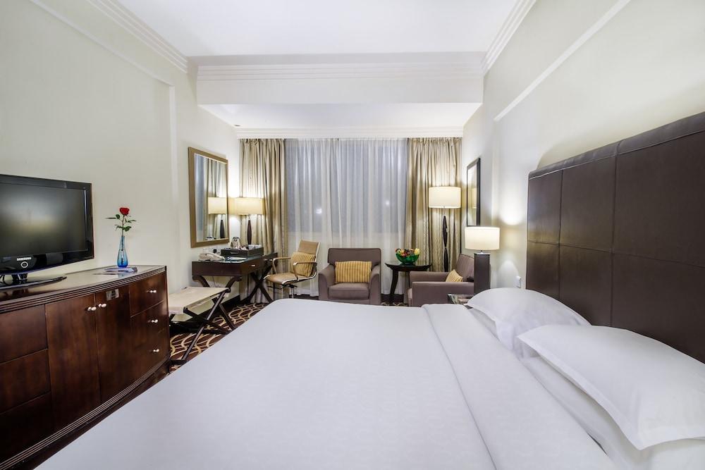 Sunday Suites Excelsior Hotel Deira (formerly Sheraton Deira) - Tap to explore photos