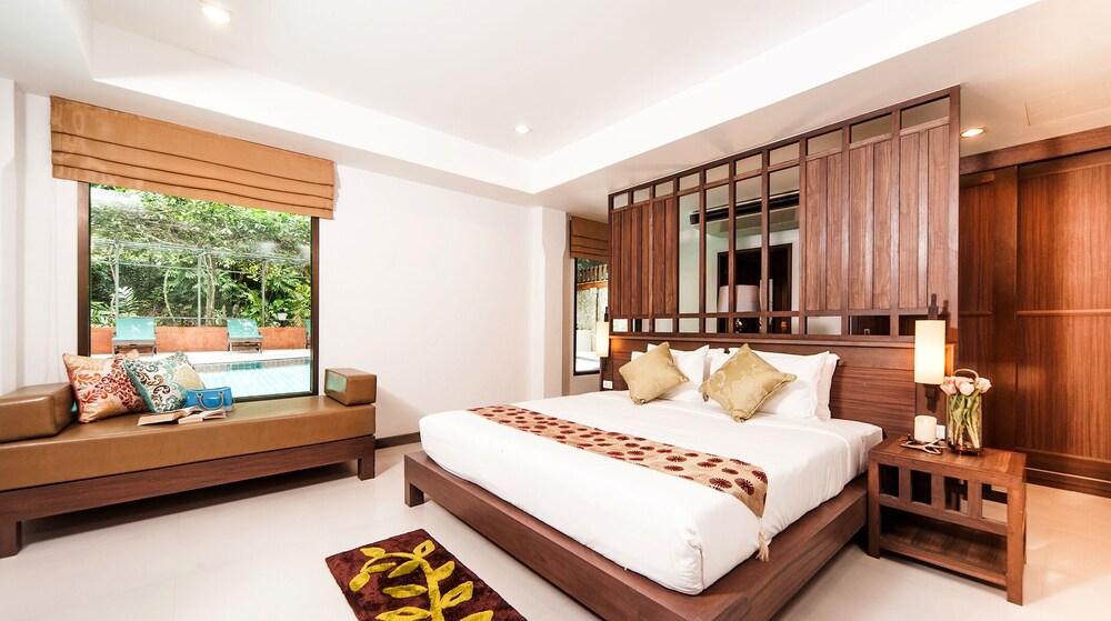 Ratana Hill Patong Room Type - Pool Access Suite