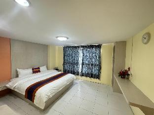 Aryan Suites Hotel Room Type - Premier Suite