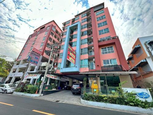 Aryan Suites Hotel