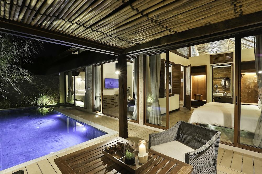 U Pattaya Room Type - Two Bedroom Pool Villa (24-Hours Use of Room)