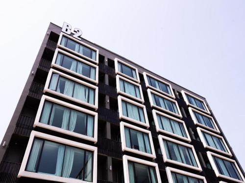 B2 Hotel South Pattaya Premier Hotel - Tap to explore photos