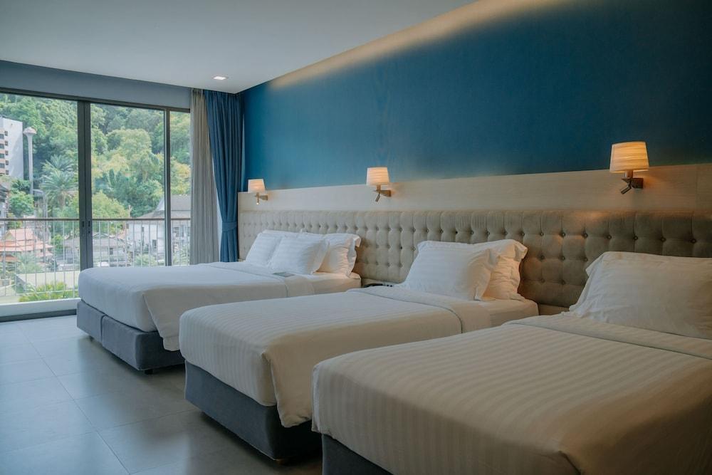 Bluesotel Krabi Room Type - Deluxe Family Quad room with breakfast