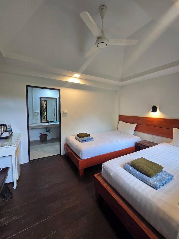 Green View Village Resort Room Type - Bangalow Fan Twin