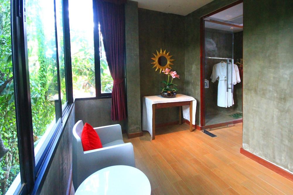 Green View Village Resort Room Type - Comfort Triple Room