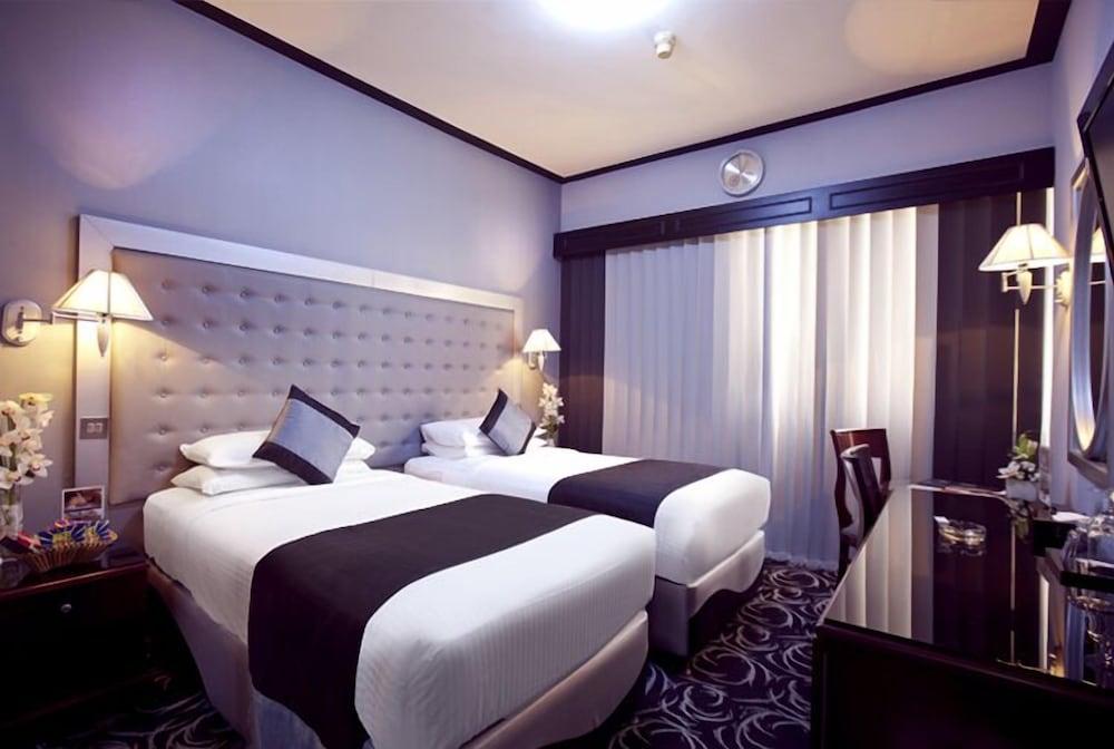 Broadway Hotel Room Type - Twin Room