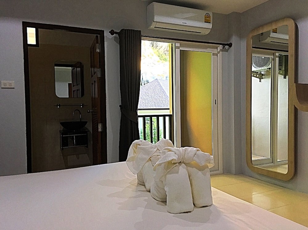 Tonsai Bay Resort Room Type - Deluxe Double or Twin Room Tonsai Bay Resort Room Type - Deluxe Double or Twin Room