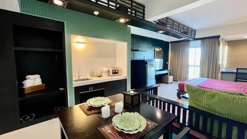 Siam Piman Hotel - Tap to explore photos
