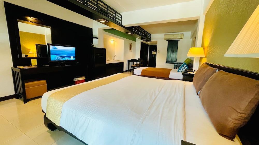 Siam Piman Hotel Room Type - Deluxe Room