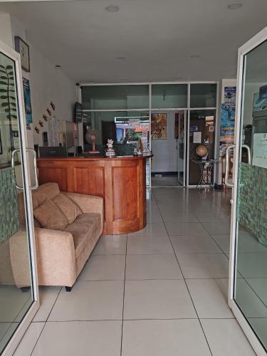Jomtien Hostel - Tap to explore photos