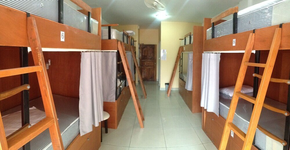 Jomtien Hostel Room Type - Basic Shared Dormitory, Mixed Dorm