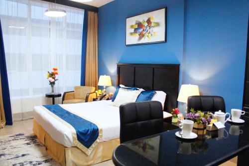 Al Diar Sawa Hotel Apartments - Tap to explore photos