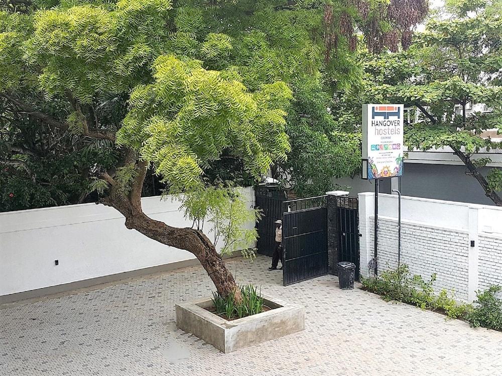 Hangover Hostels at Colombo - Tap to explore photos