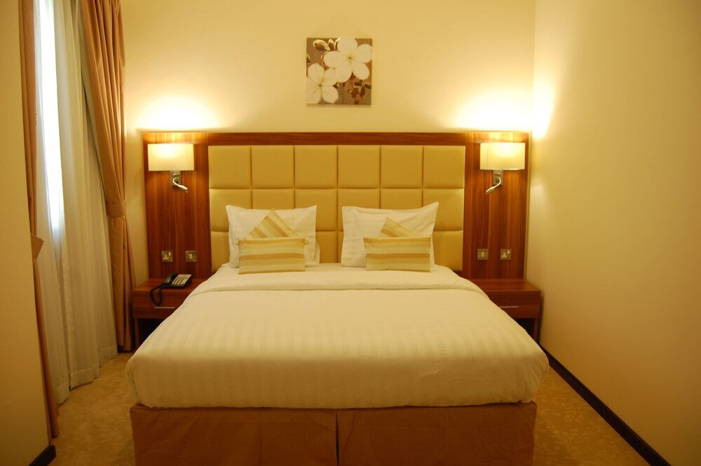 Golden Ocean Hotel Room Type - Premium Suite