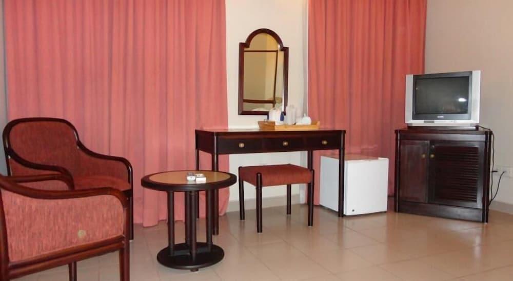 Shalimar Hotel Colombo - Tap to explore photos