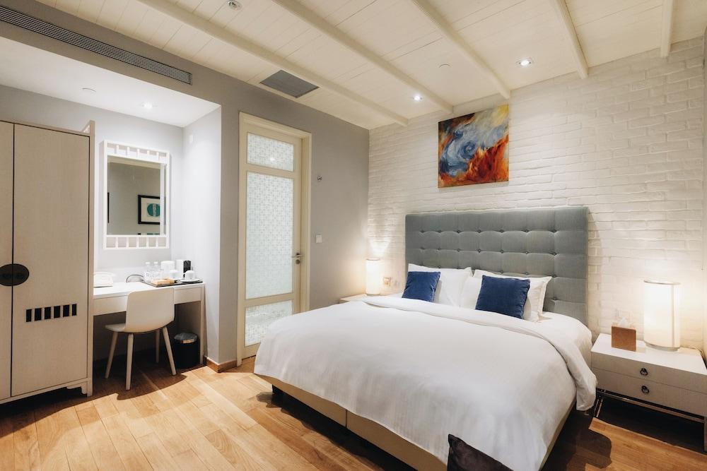 Hotel NuVe Heritage - A Boutique Hotel Room Type - Premier King (no window)