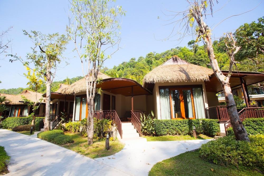 Tup Kaek Sunset Beach Resort Room Type - Deluxe Garden Cottage