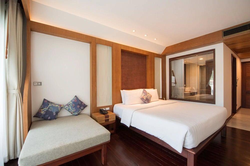 Tup Kaek Sunset Beach Resort - Tap to explore photos