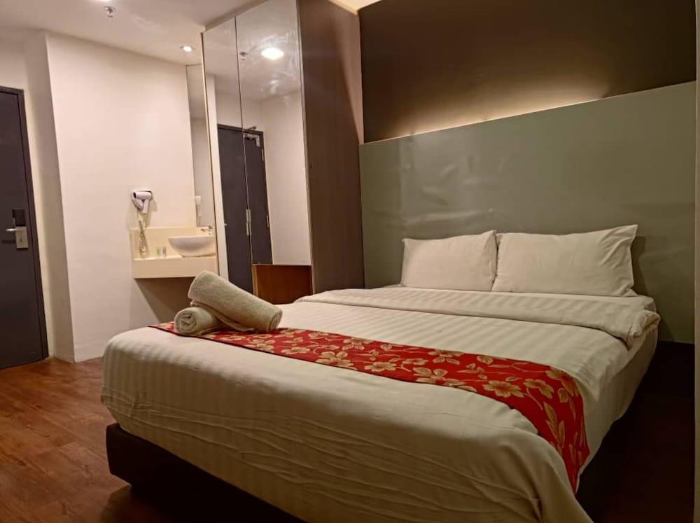 Sakura Elite Kuala Lumpur Room Type - Superior Queen Room - No Window