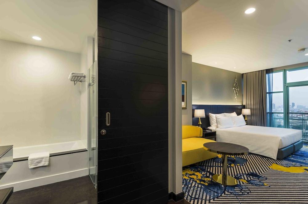 Chatrium Hotel Riverside Room Type - Grand Deluxe Room River View King Bed