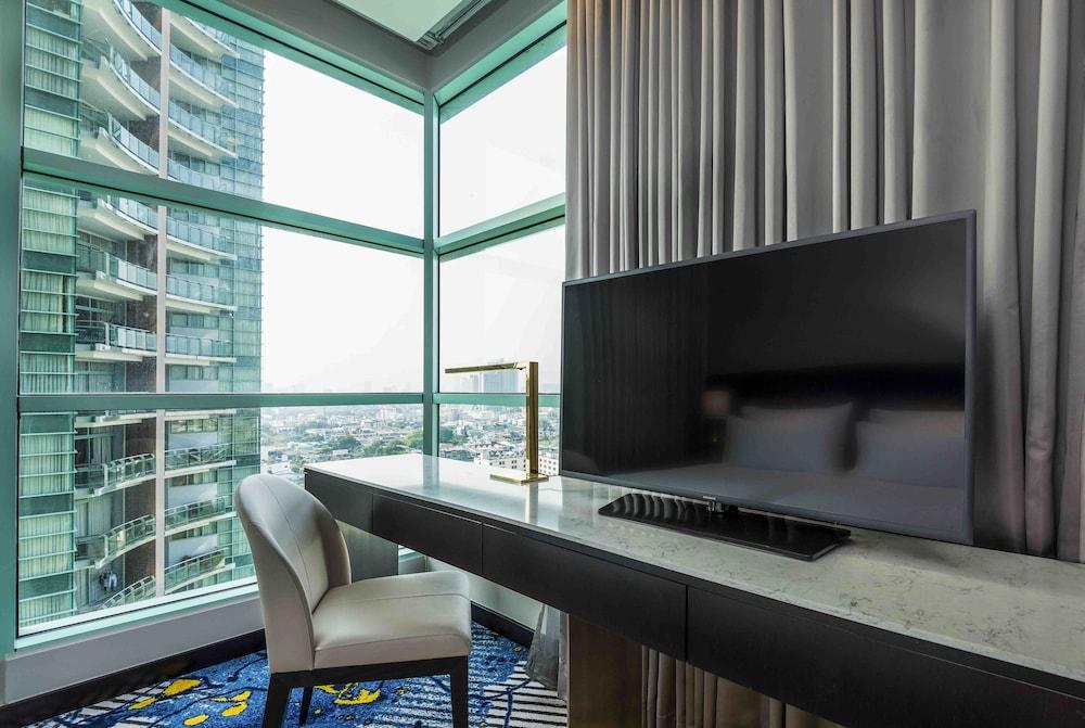 Chatrium Hotel Riverside Room Type - One Bedroom Suite Twin City View