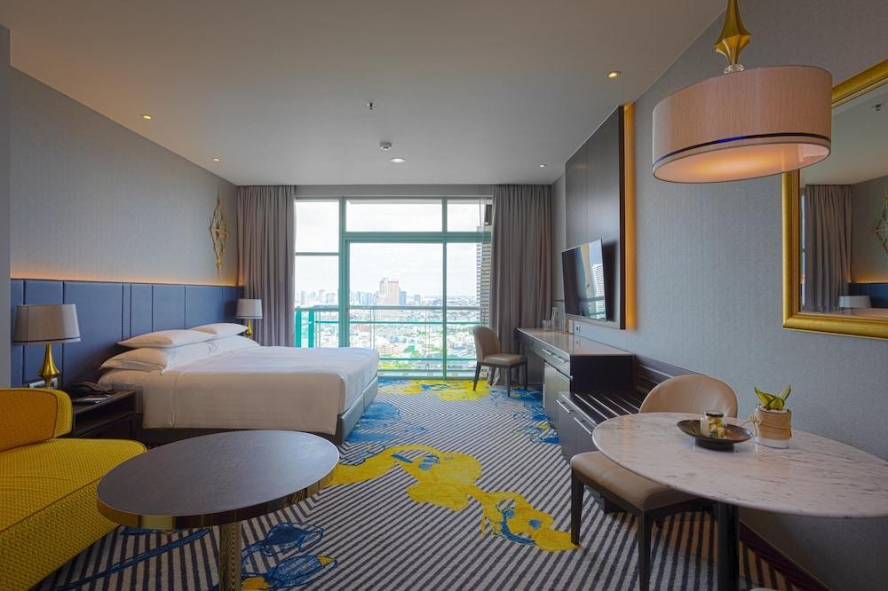 Chatrium Hotel Riverside Room Type - Grand Deluxe Club King River View Chatrium Hotel Riverside Room Type - Grand Deluxe Club King River View