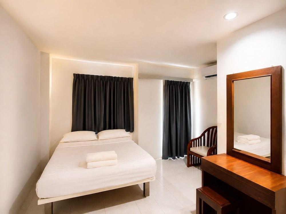18 Coins Hotel Pattaya Room Type - Superior Room