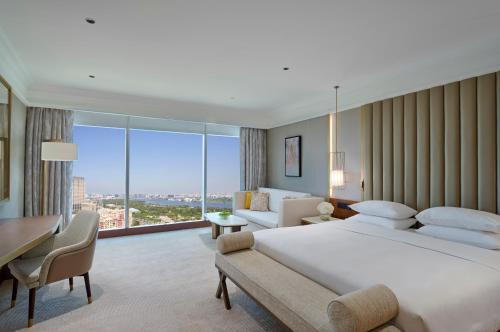 Grand Hyatt Dubai Hotel - Tap to explore photos