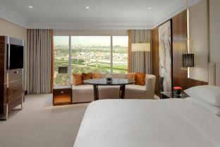 Grand Hyatt Dubai Hotel Room Type - 1 KING BED SUPERIOR WITH CLUB ACCESS