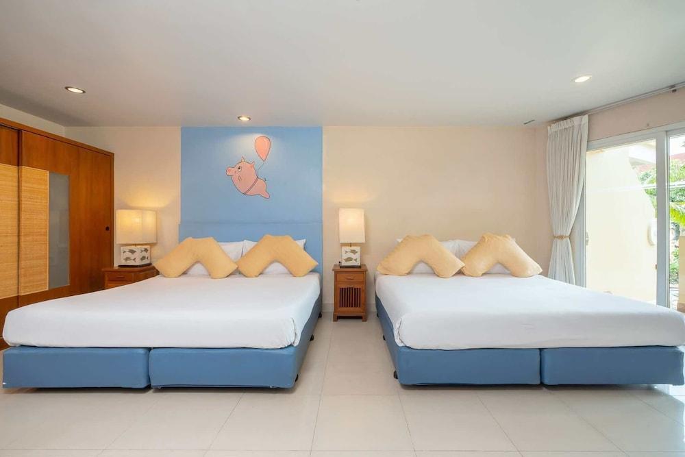 Bella Villa Cabana Room Type - Deluxe Pool Access Twin King -Pet Friendly Bella Villa Cabana Room Type - Deluxe Pool Access Twin King -Pet Friendly