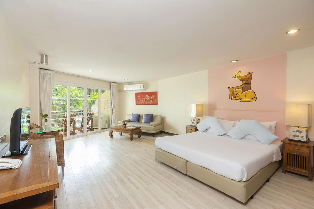 Bella Villa Cabana Room Type - Deluxe Pool Access Room-Pet Friendly Bella Villa Cabana Room Type - Deluxe Pool Access Room-Pet Friendly