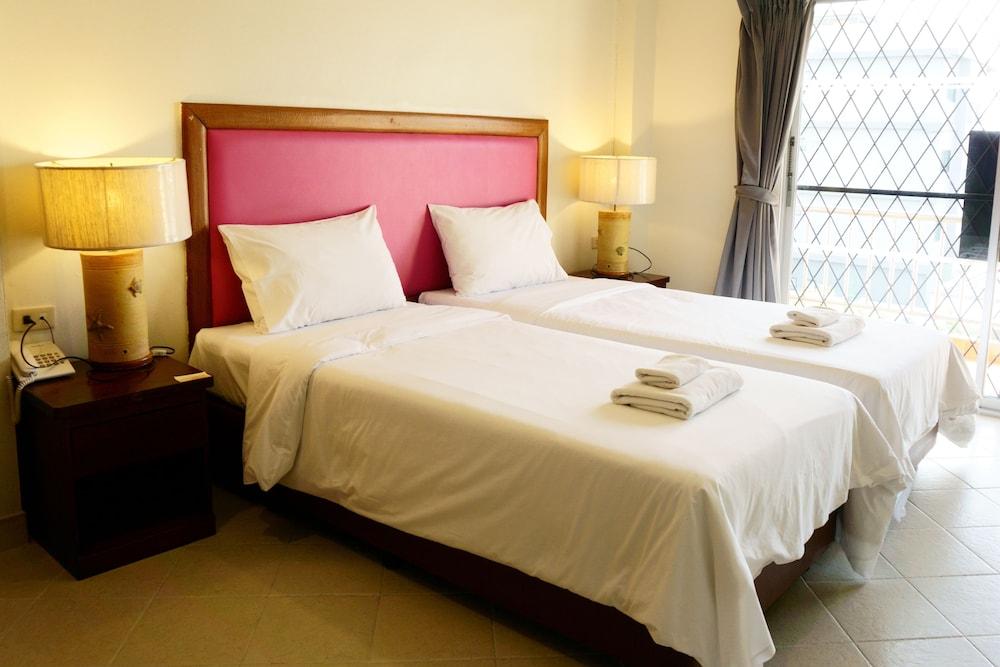 Bella Villa Pattaya 3rd Road Room Type - Standard twin Balcony and Kitchenett Bella Villa Pattaya 3rd Road Room Type - Standard twin Balcony and Kitchenett
