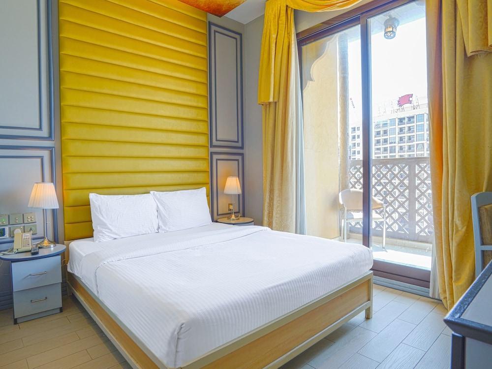 Palette Royal Reflections Hotel and Spa Dubai Room Type - Deluxe Double - King