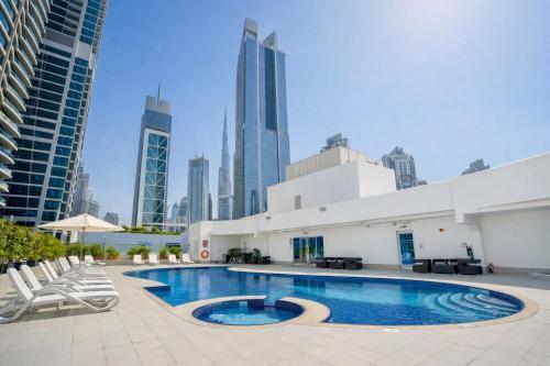 City Premiere Hotel Apartment - Tap to explore photos