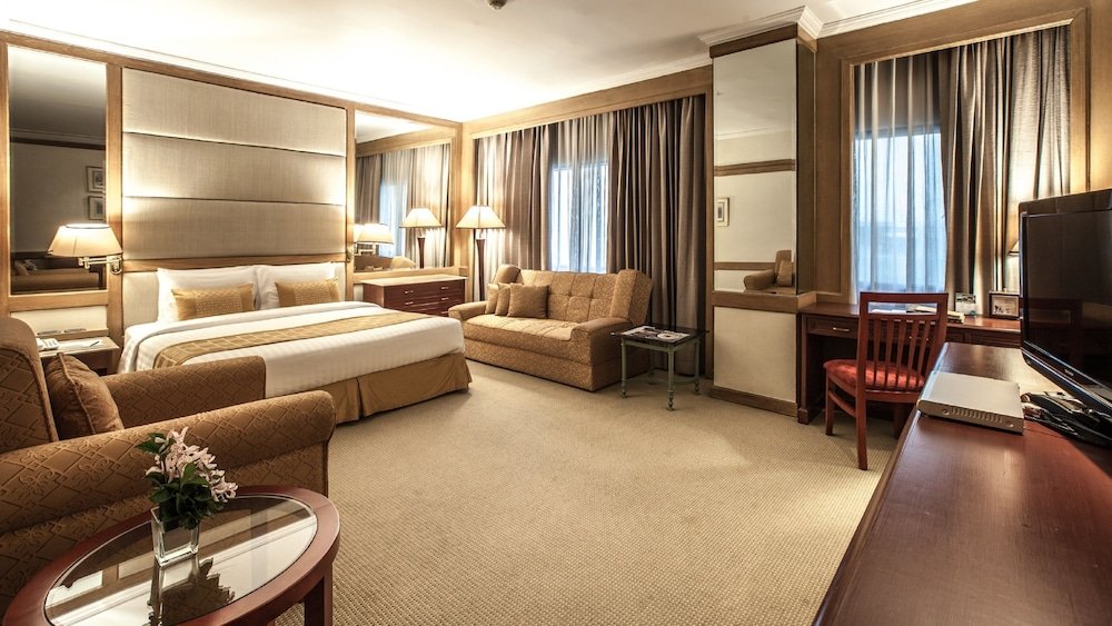 Arnoma Hotel Bangkok - Tap to explore photos