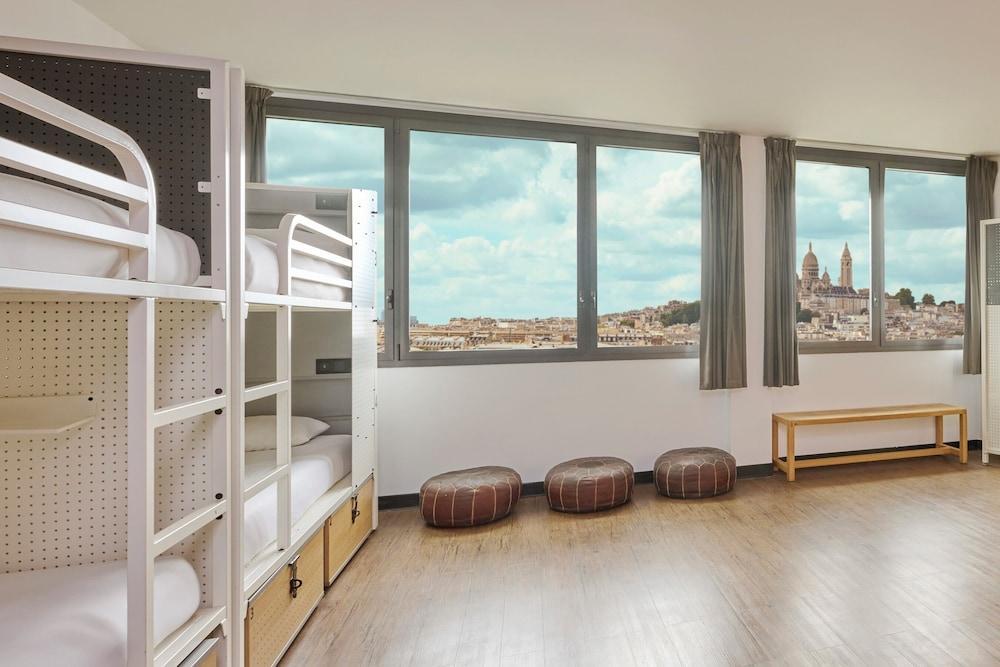 Generator Paris Room Type - Bed in 8-Bed Female Dorm
