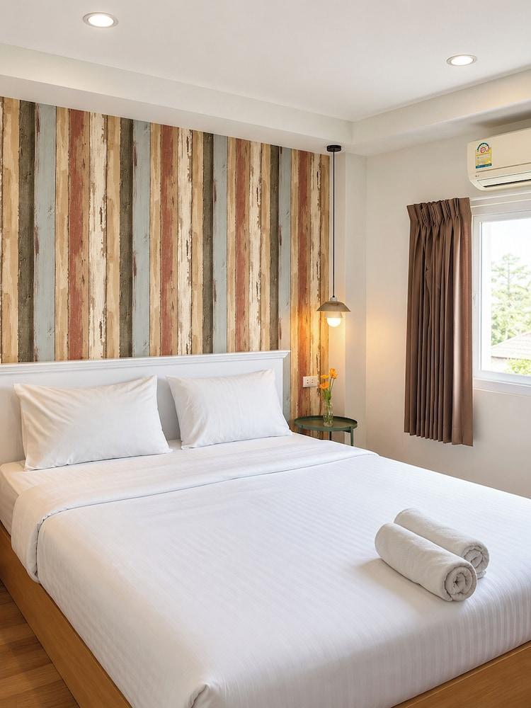 Sleep at Phuket Room Type - Standard Room with AirCon