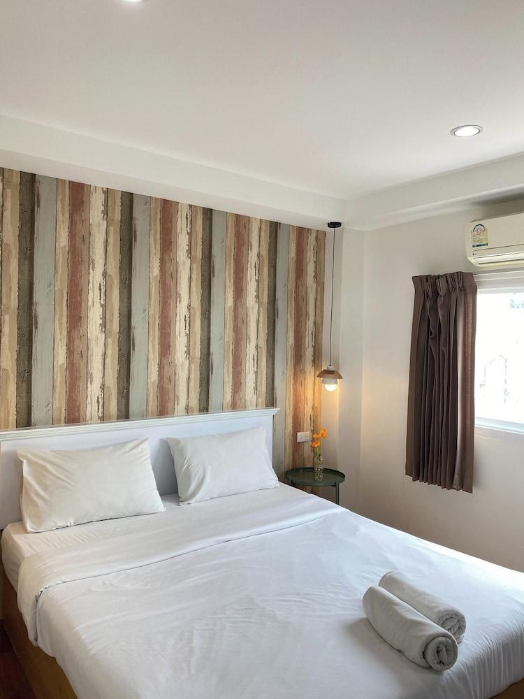 Sleep at Phuket Room Type - Standard Room with AirCon