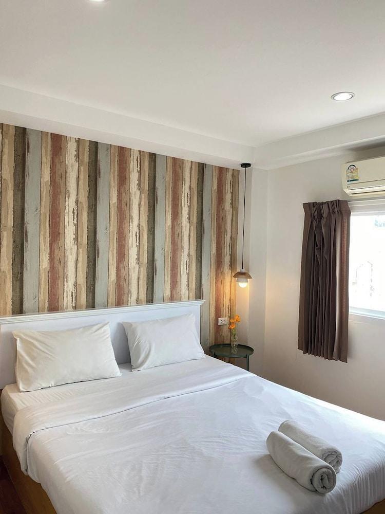Sleep at Phuket Room Type - Standard Room with AirCon