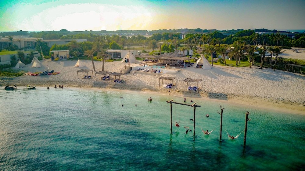 Nurai Island Resort - Tap to explore photos