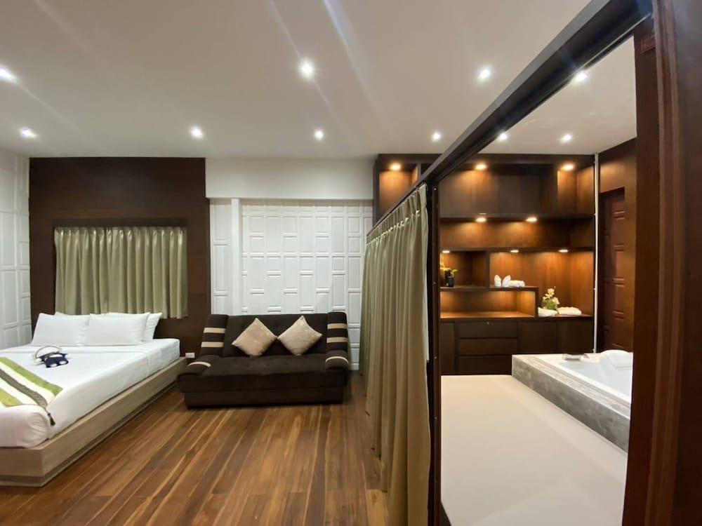 Naina Resort & Spa Room Type - 3 Bedroom Villa