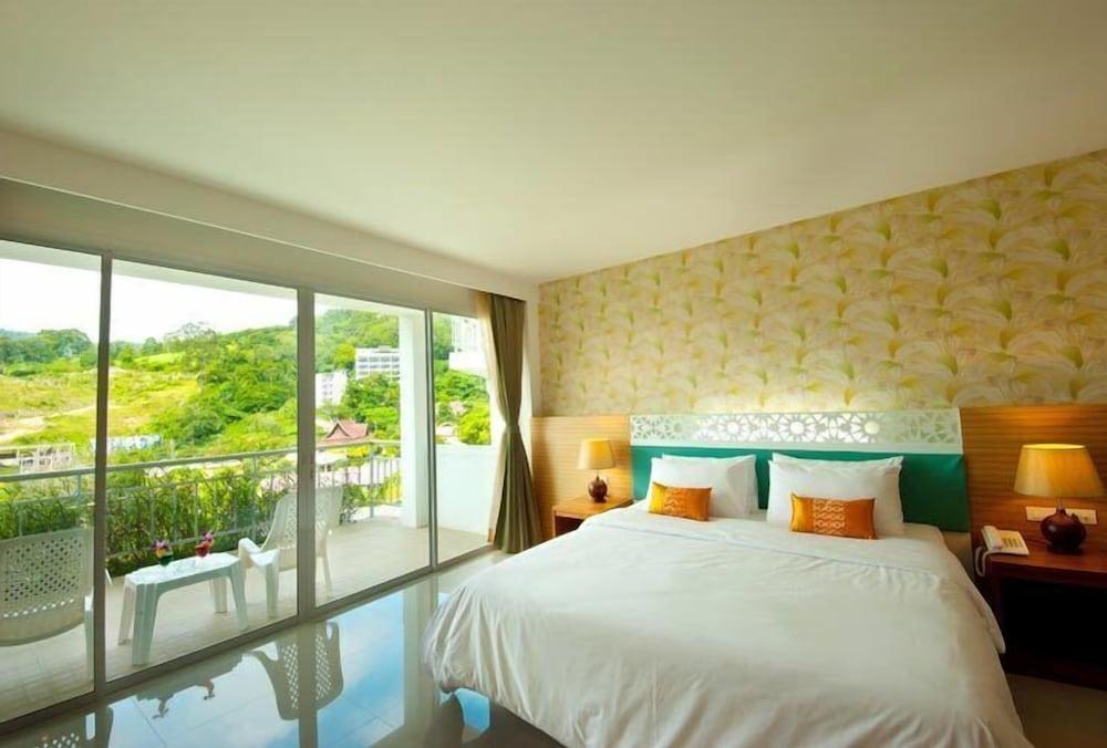 P.S Hill Resort Room Type - Deluxe Double Room, Garden View