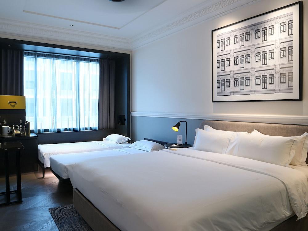 Grand Park City Hall Room Type - Premier Quadruple Room, 1 Bedroom, City View