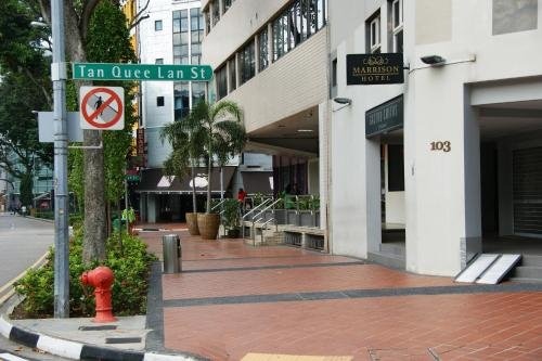 Lion Peak Hotel Bugis - Tap to explore photos