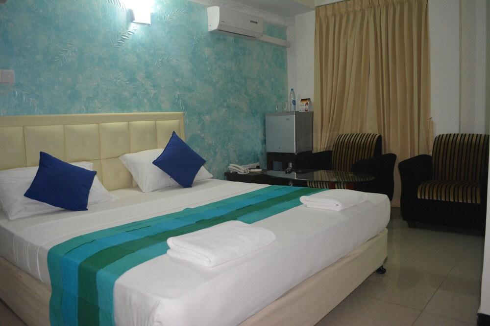 Saasha City Hotel - Tap to explore photos