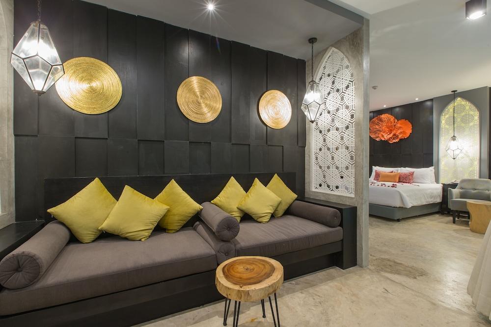 Patong Signature Boutique Hotel Room Type - Exclusive Double Studio with Private Pool