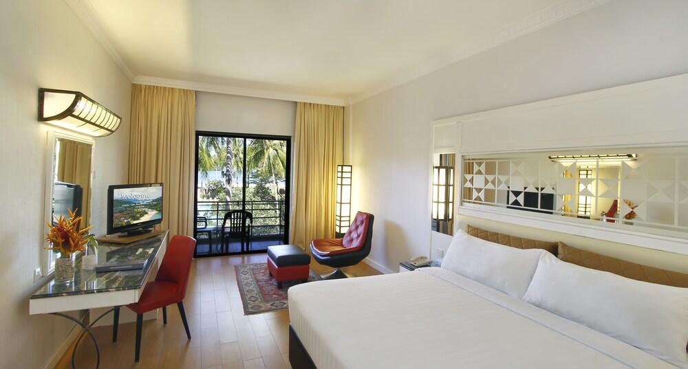 Holiday Villa Beach Resort & Spa Langkawi Room Type - Deluxe Premium King Room