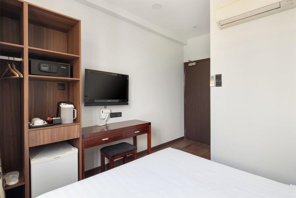 The Quay Hotel West Coast Room Type - Deluxe Triple Room